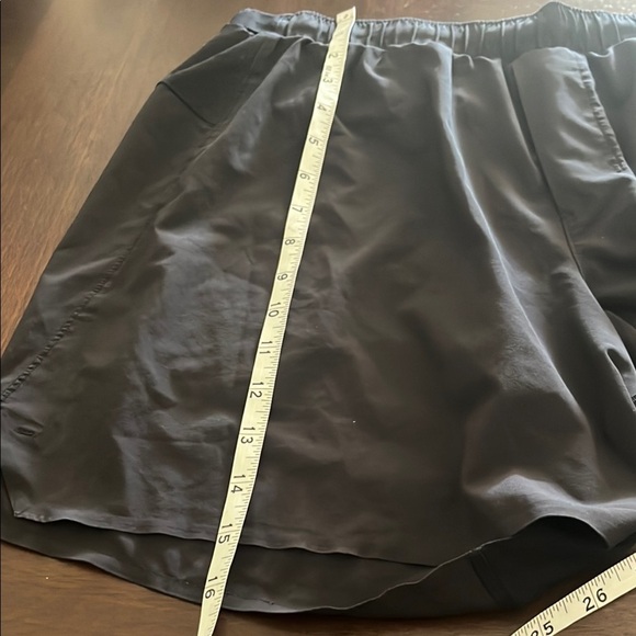 Lululemon men black Athletic Short - Picture 9 of 9